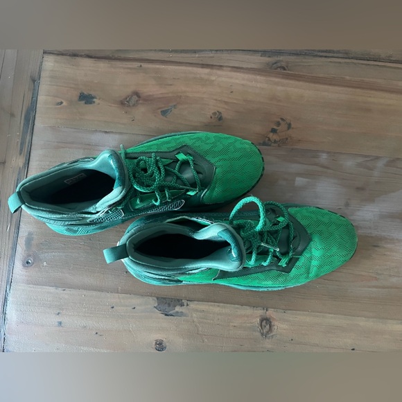 Men’s “suga gee” basketball sneakers - Picture 5 of 6